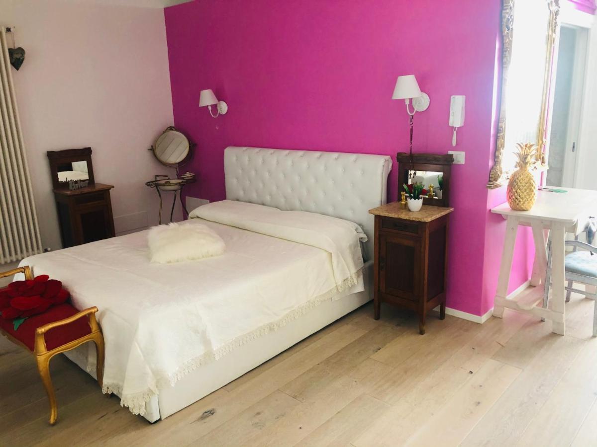 אקואוויווה דלה פונטי B&B Dell'Orologio מראה חיצוני תמונה