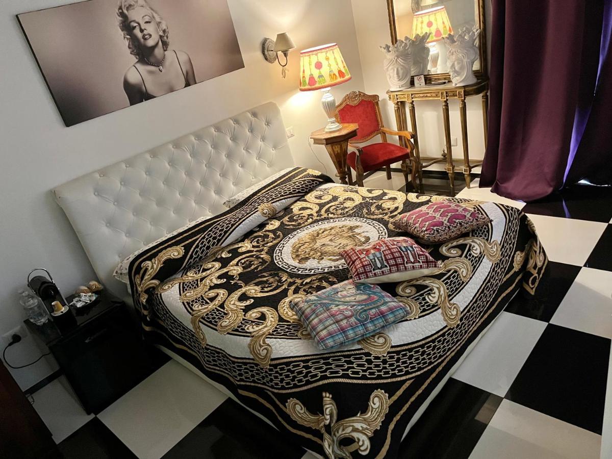 אקואוויווה דלה פונטי B&B Dell'Orologio מראה חיצוני תמונה